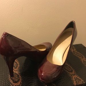 Marc Fisher Heels,some discolored inside.